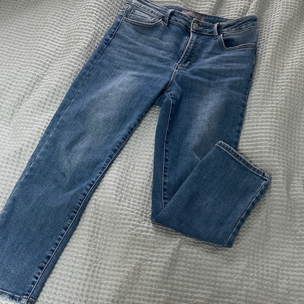 Just USA Women's Straight Leg Blue Jeans